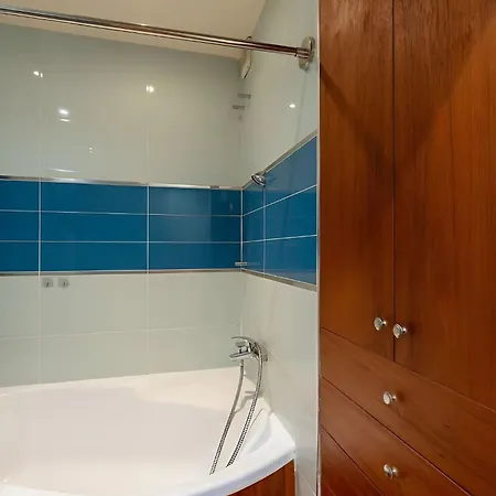 Elegant 2Br - Sleeps 7 - Walk To Arc De Triomphe Apartment